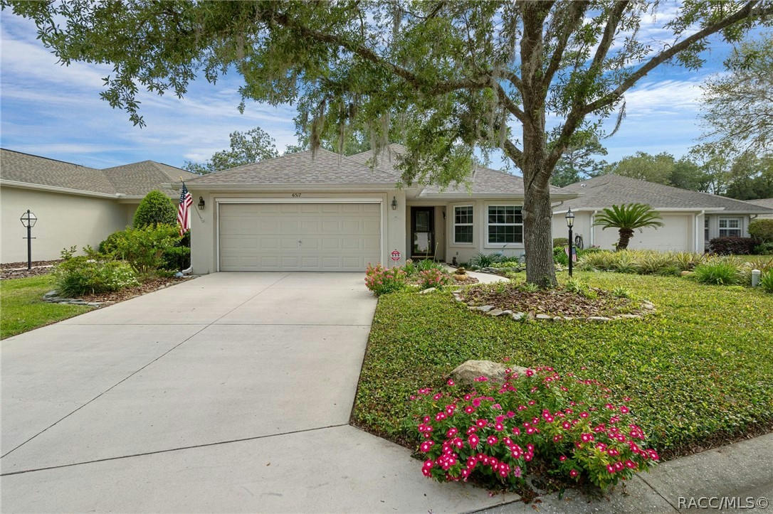 6517 W CANNONDALE DR, CRYSTAL RIVER, FL 34429, photo 1 of 50