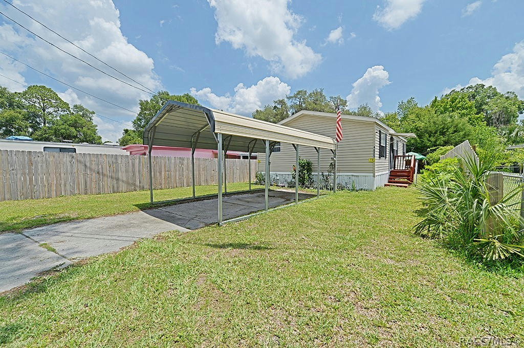 4025 N BLUEWATER DR, HERNANDO, FL 34442, photo 1 of 29